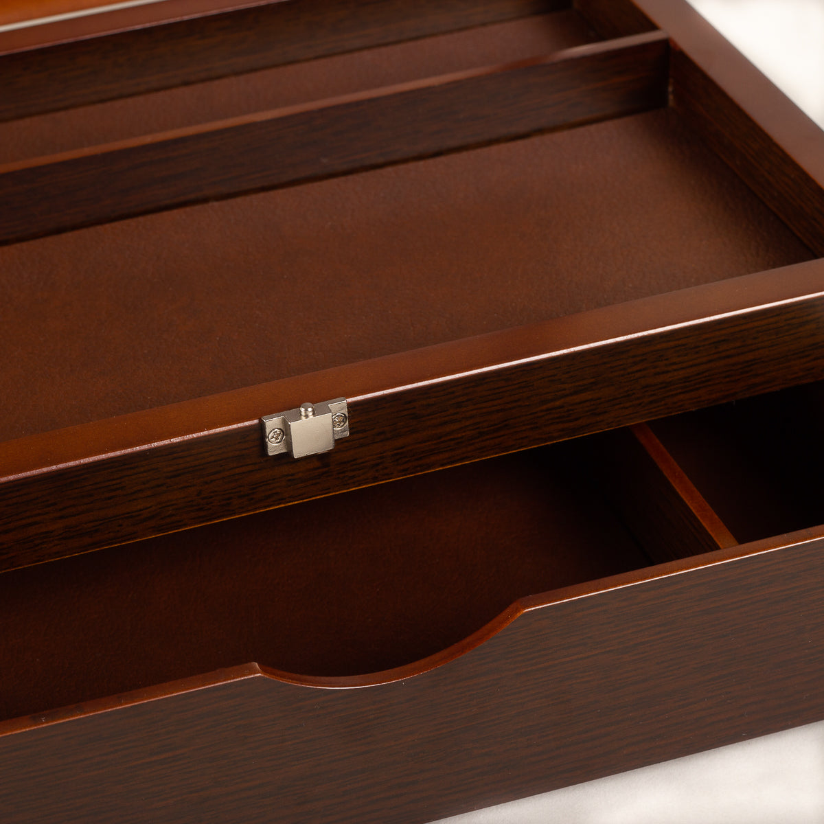 Lade schoenpoetskist met Saphir schoenpoetsset