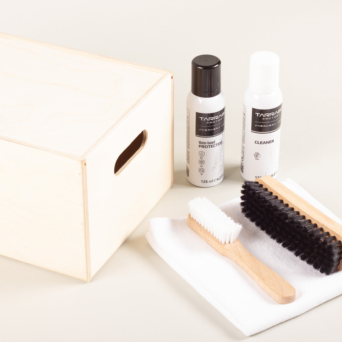 Sneaker cleaning box - Main Image