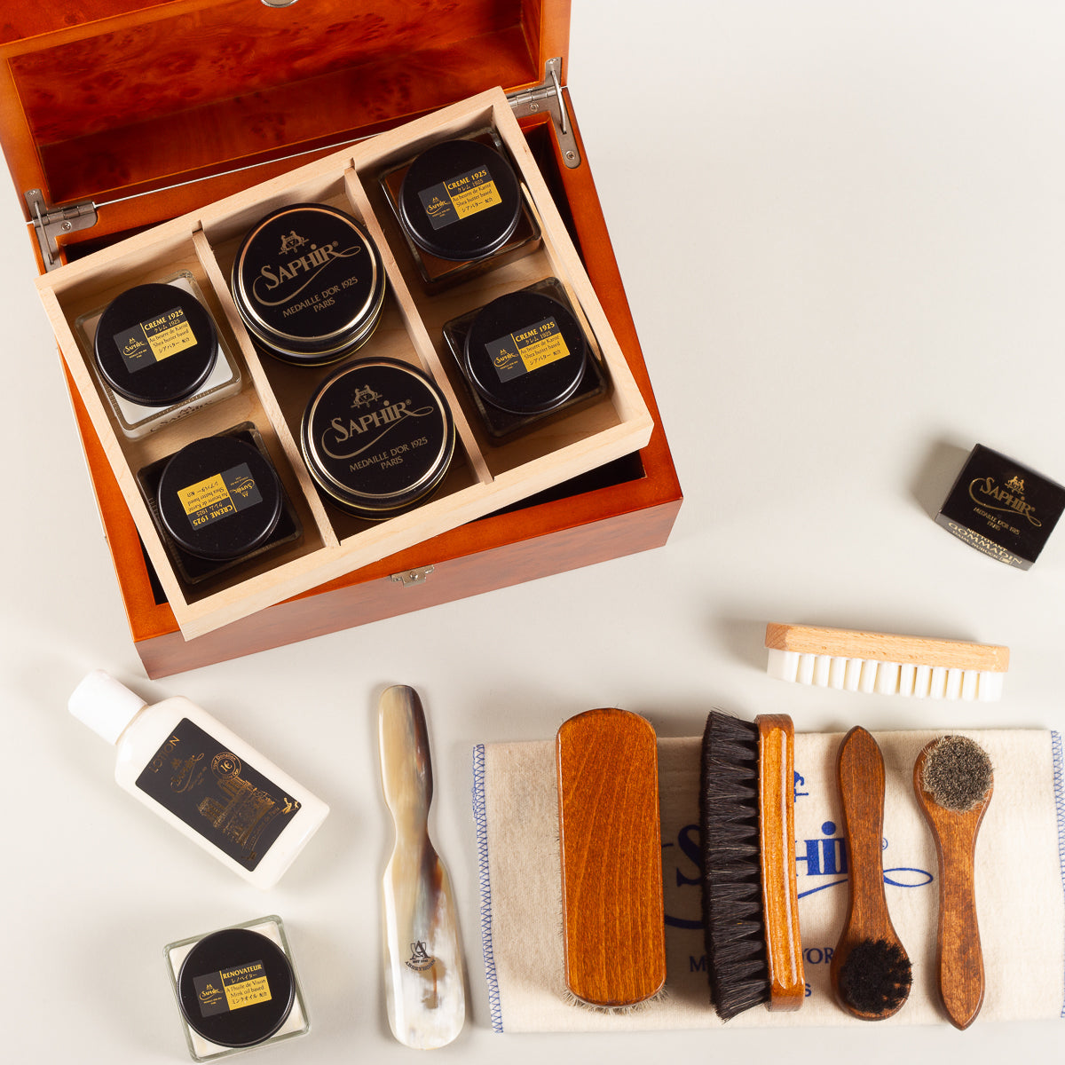 Saphir Médaille d'Or Shoe care valet Saphir Deluxe+ - burlwood