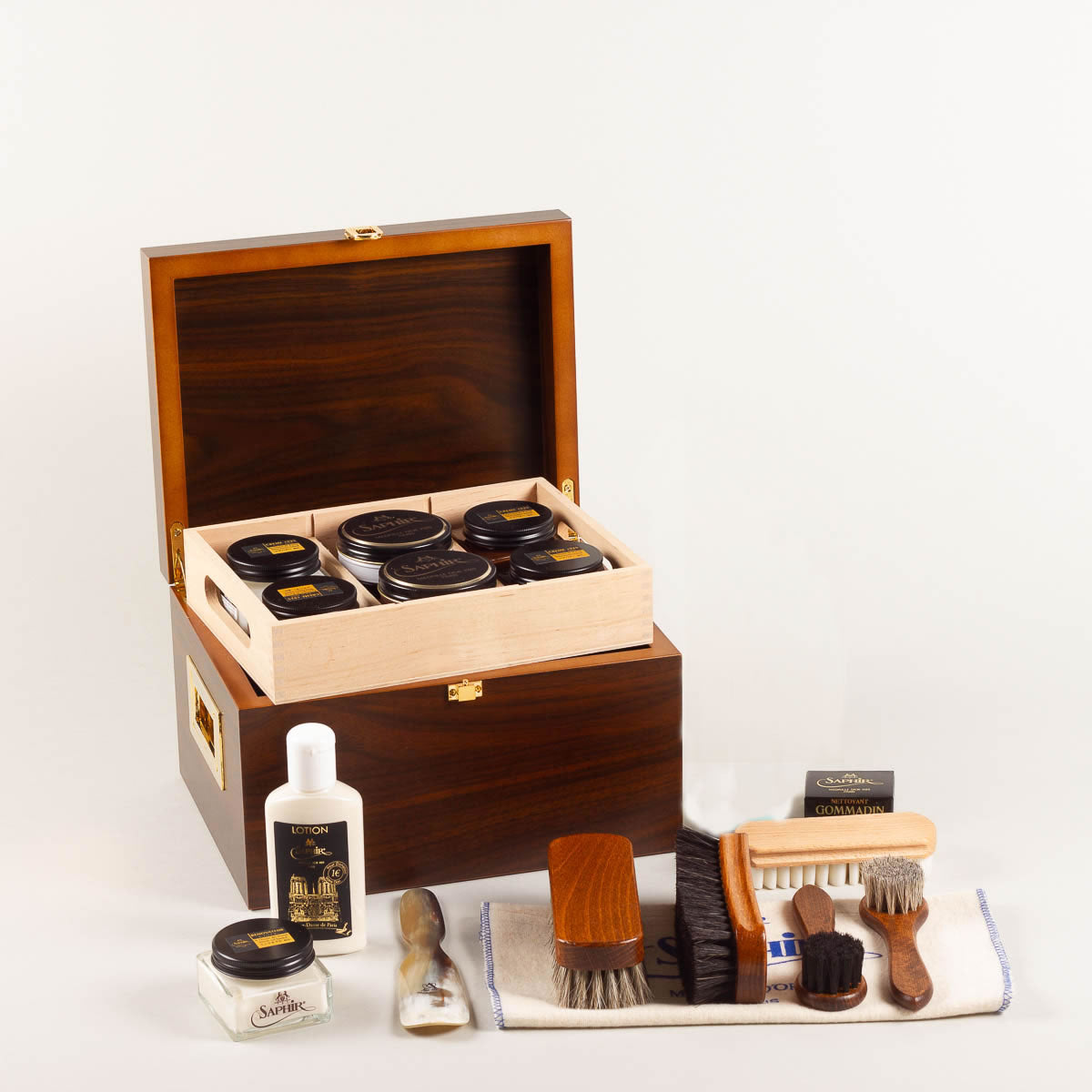 Saphir Médaille d'Or Shoe care valet Saphir Deluxe+ - walnut