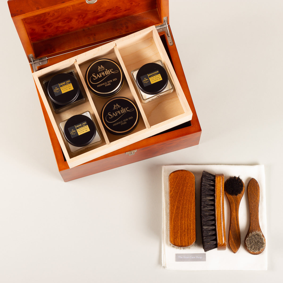 Saphir Médaille d'Or Shoe care valet Saphir Deluxe - burlwood